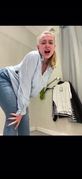 Hard Fucking in Fitting Room
