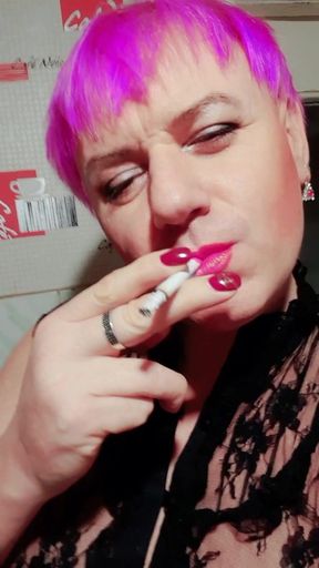 Sexy Crossdresser Sonyastar Smokes