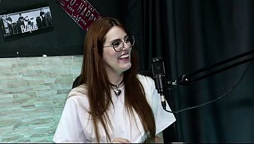 DECIDIU N&Atilde_O FURAR COM A M&Atilde_E, E TEVE QUE DESMARCAR COM OS HOMENS - Bella Ruiva (Moai TV)