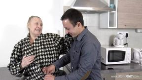 Stepson shares intimate moment with his grandma during housewarming celebration