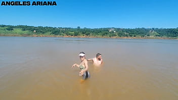 Haciendo trekking en Pto.Iguaz&uacute_ con mi familia, me encontre con un misionero vergudo.Le pedi un favor anal