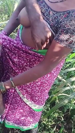 Marathi Wife Fuking Doggy Style Position Outside