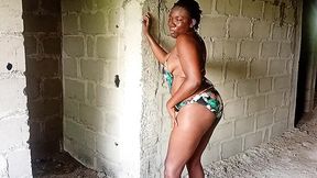 They Were Playing in That Uncompleted Building and She Started Teasing Him Till He Fuck Her