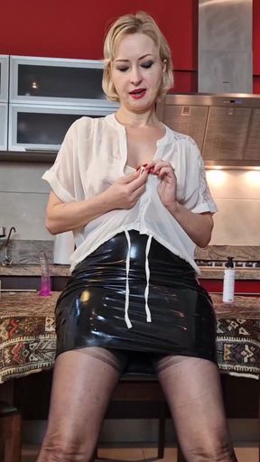 Kitchen Self-fucking in Raven Nylons - Part 1