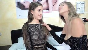Lesbian Sex Battle with Gorgeous Blonde - Molly Smith
