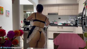 The one in the toilet shows her huge ass