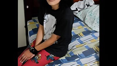 I told my stepsister to play a game and I ended up tying her up to fuck her in her delicious little pussy