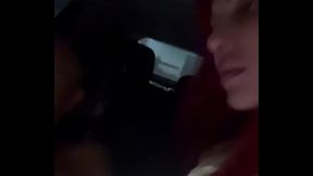 Pagando a corrida antes de entrar no mercado, o safado do motorista ainda gozou dentro