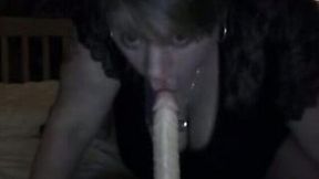 I love riding my suction cup dildo in front of my webcam