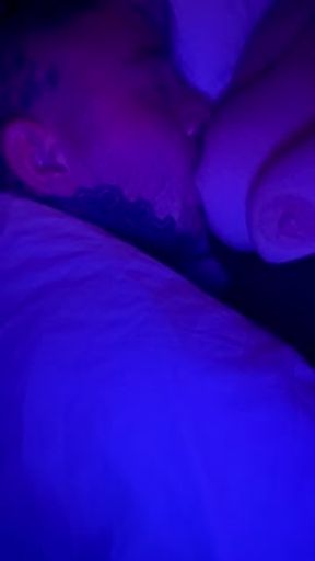 Bedtime with us 🤍 Daddy’s relaxing bedtime feed