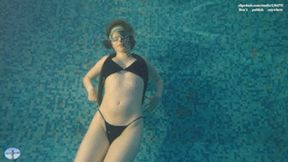 Sena - fun in the pool 720
