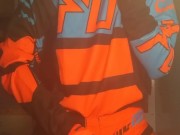 EGLAN SNIFF GLOVES AND CUMS