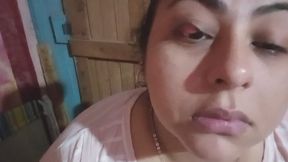 Fetiche de ojos y pestaÃ±as: estiramientos intensos.