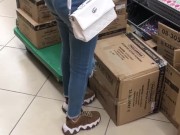 CONVENCIENDO A MI ESPOSA PARA FOLLAR EN UN BAÑO PÚBLICO - PARTE 1