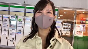 ハメ撮り　遠距離JDセフレと濃厚お久しぶりックス！さっぱりしたしゃべり方とは裏腹の、感じてる時の何度も求める喘ぎ声にこっちも居ても勃っても居られないッ&hellip_！ 得意技:フェラチオ　弱点:乳首　華奢なカラダを激しく犯す美脚くびれピストン。生まれながらの中イキ体質で、バック正常位どんな体位だろうと子宮ユレユレでイキまくり。