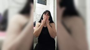 wife wears a dress and goes out without a bra