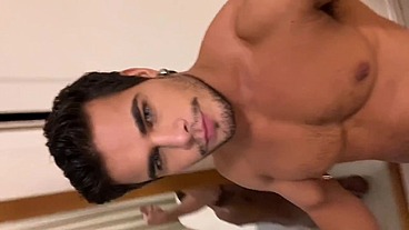 Ensinando novo ator porno Samuel , no seu primeiro video