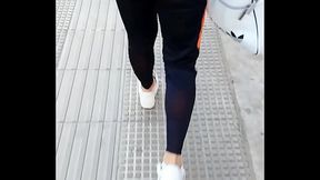 Rico hombre culon en la calle