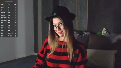s4r4_l3w11s-31102025