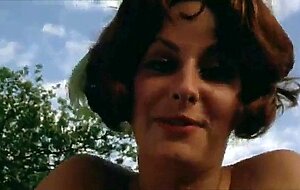 Caught by grandma! - in the sign of the taurus (1974) sex scene 4