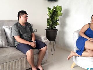 Shhh, ¡no dejes que sospeche nada! - La esposa termina siendo infiel con el domiciliario