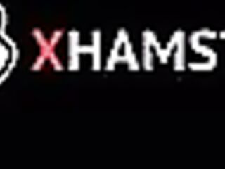 meow_Ella movie scene