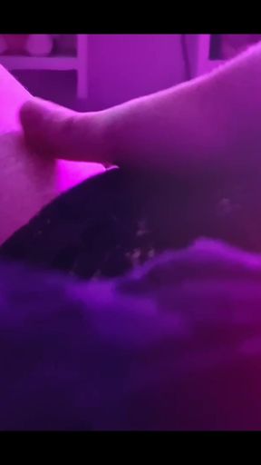 Huge cock jerking off!