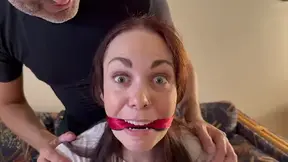 The Great Brag; SluttySarah Challenges Island Boy Vids to Tie her Up Egotistically Claiming she can get Out of any Bind