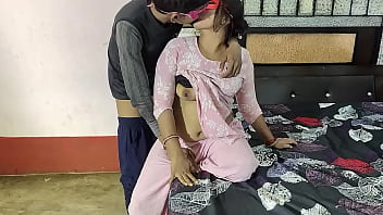 BF Se Gaand Chudayi Soniya Bhabhi ne - Big Ass Girl Painful Anal Sex