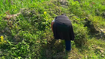 Muslim Farmer MILF Hot girl Pee In Public Toilet When she Clearing weeds in field &amp_ I see her pussy &amp_ Start Masturbation