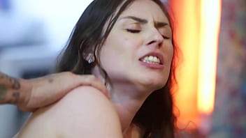Modelo fode professora na aula de artes