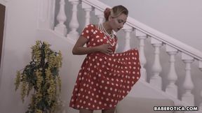 Victoria Puppy Is a Classy Lady Wanting Some Pleasure