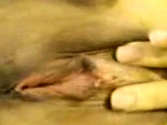 mi vecina pidiendo que se la mame y que me apure