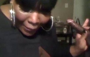 Thick ebony tranny blowing a dude