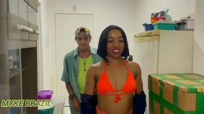 encontrei com a preta fogosa em uma praca no.centro de sp levei ela para minha casa e rolou sexo bem.gostoso