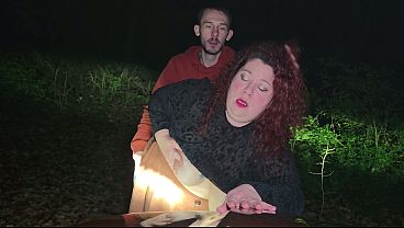 Baiser dans la for&ecirc_t nocturne