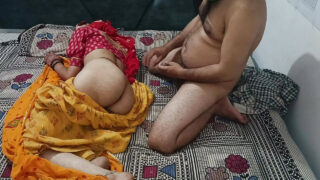 Rijpe Indiase homoseksuele prostituees, grote penis die anaal wordt geneukt