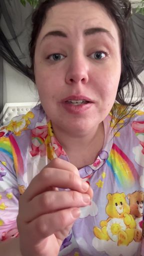Feral BBW MILF Masturbates in Nightie