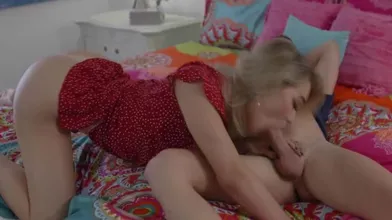 Pipe Man Gets Bareback Fucked By Slut Shemale