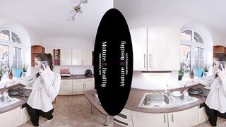 MatureReality VR - Russian Housewife
