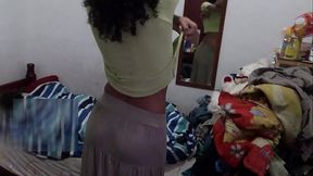 Tirando a roupa pra meter gostoso