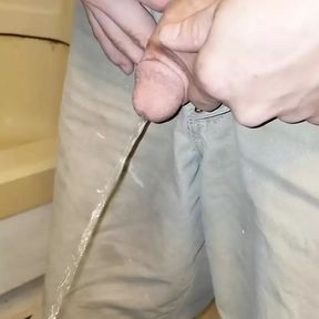 Str8 Buddy Pissing