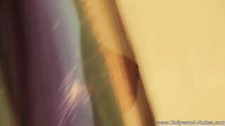 Absolutely Fabulous Indian MILF Babe