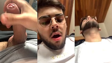 GOZANDO NA PRÓPRIA BOCA