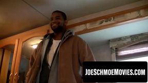 Straight dude ignores TV as Joe deepthroats his nuts