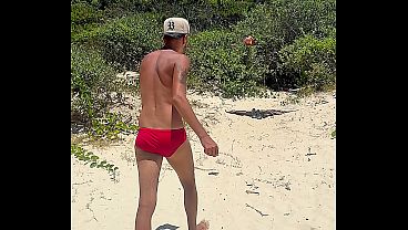 Praia,trilha e muita botelhada no cuzinho da putinha de calcinha