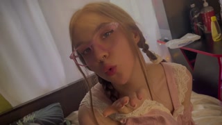 Daddy poured oil on my bare feet and I gave him a delicious footjob! He cummed on my feet!