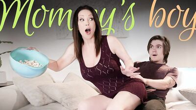 Rayveness Horny Stepmom