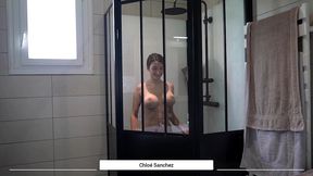 nouvelle video cadeau masturbation sous la douche avec du lait ! gros plan sur ...
