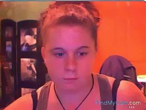 Amateur Girl Changes Clothes on Webcam